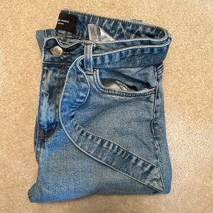 Vero Moda Mom Jean with belt